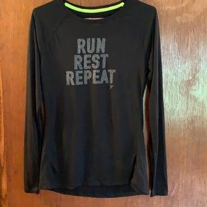 Old Navy running top